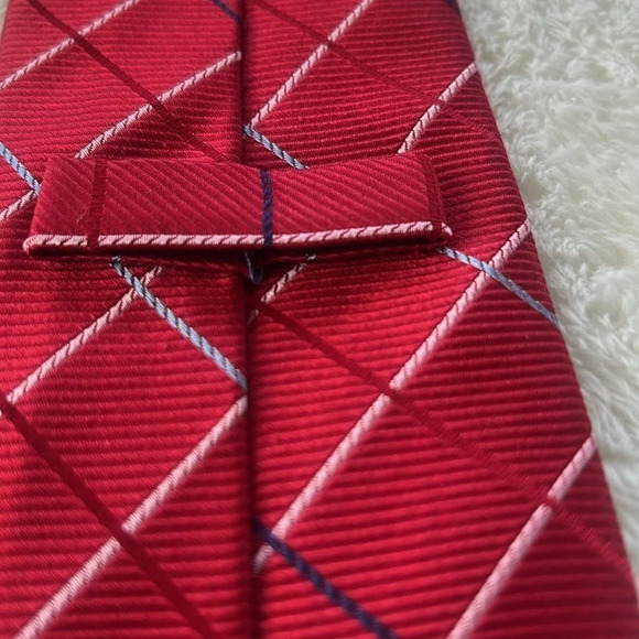 Haspel Fresh Tailored 100% Silk July 4th Tie Red White and Blue Diagonal Pattern - Picture 5 of 13
